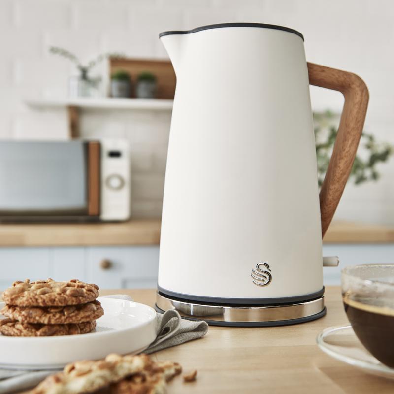 Swan nordic outlet kettle cream