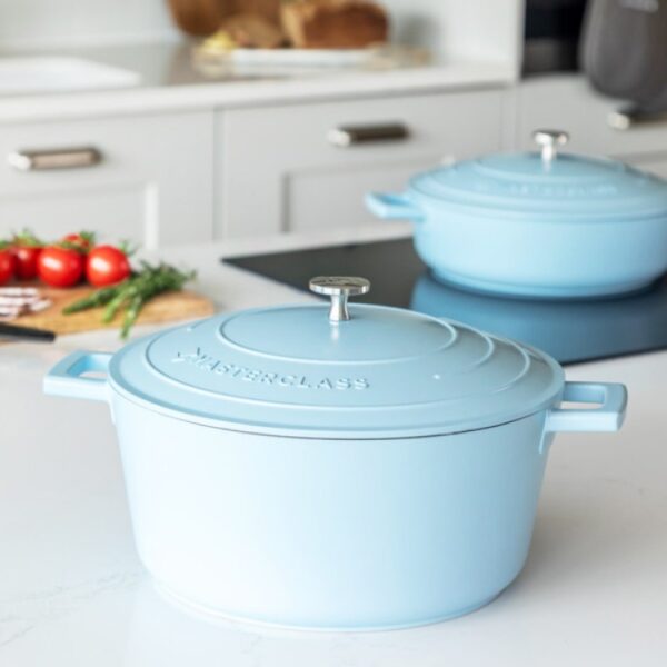 MASTERCLASS NON STICK CASSEROLE - 28CM/5 LITRE -  SKY BLUE