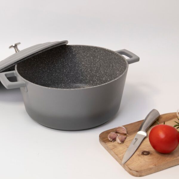 MASTERCLASS NON STICK CASSEROLE - 28CM/5 LITRE-GREY OMBRE - Image 2