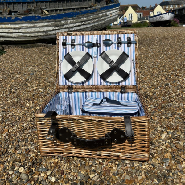 ST IVES WICKER PICNIC HAMPER - 4 PERSON - Image 2