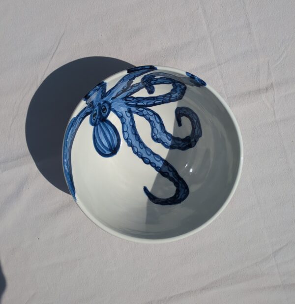 OCTOPUS BLUE MEDIUM SALAD BOWL - 25CM - Image 5