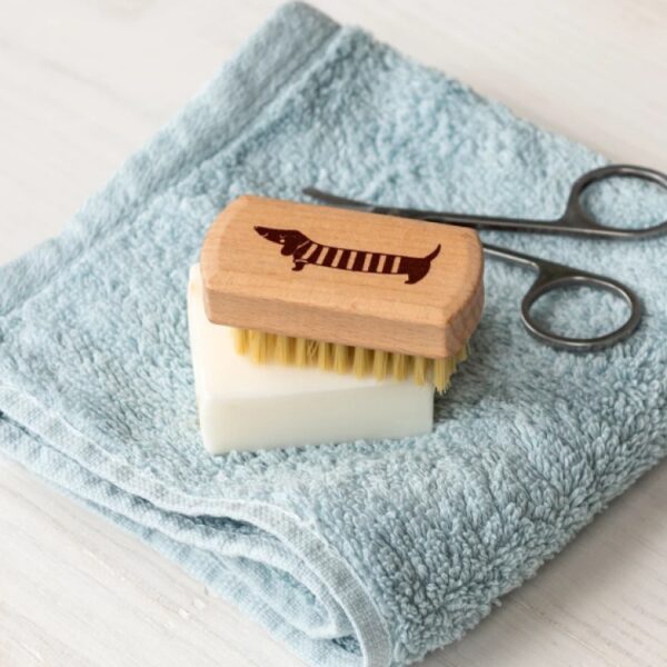 MINI WOODEN NAIL BRUSH - DOG