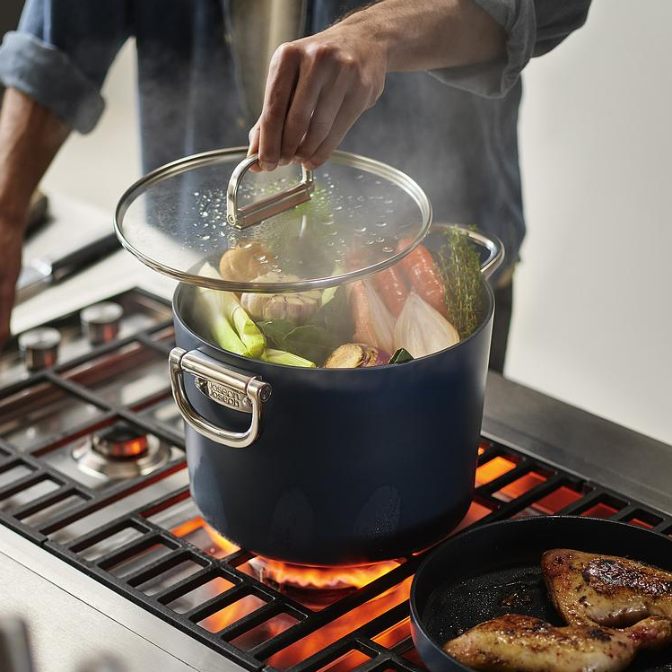 JOSEPH JOSEPH SPACE FOLDING HANDLE STOCKPOT - 25CM