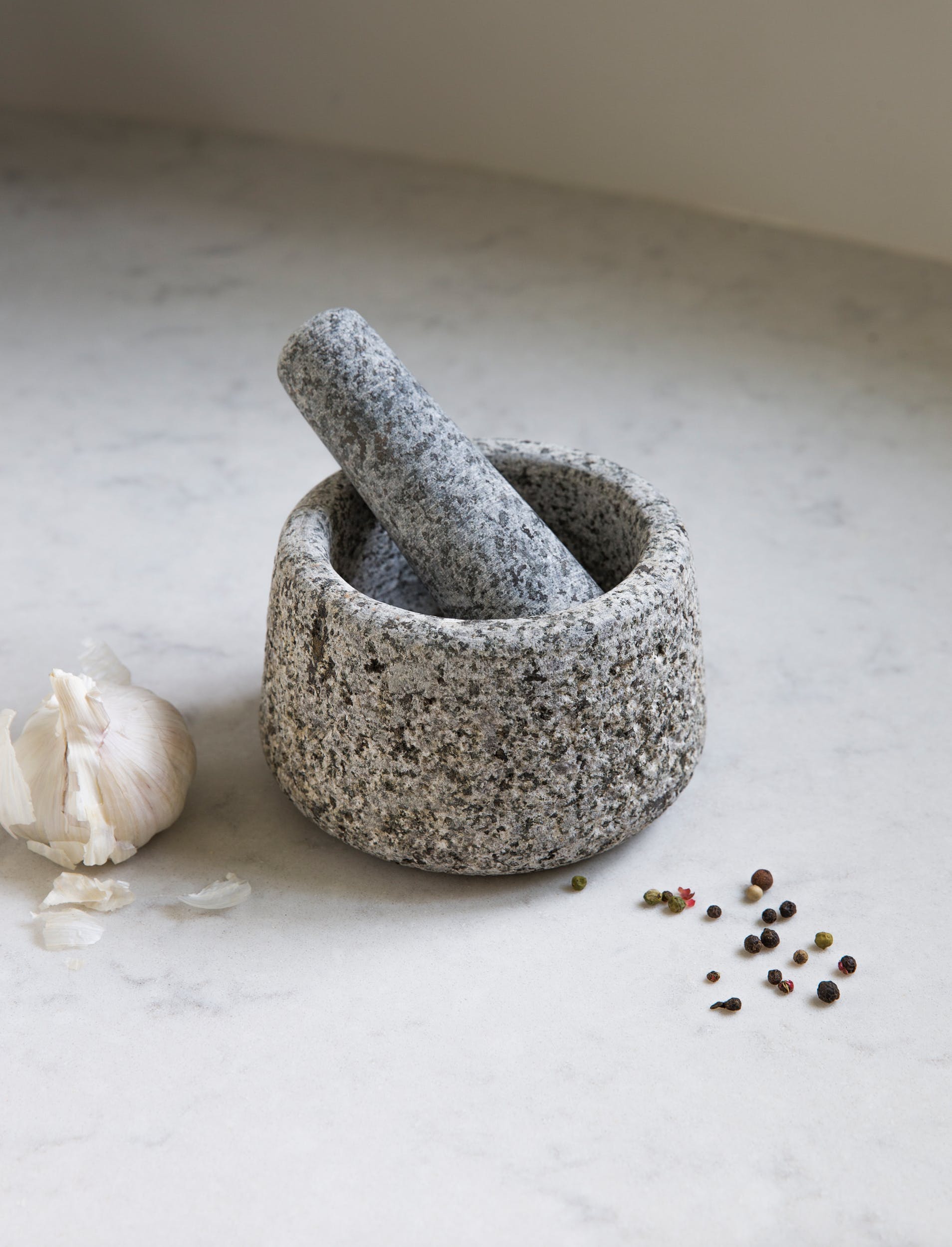 GARDEN TRADING GRANITE PESTLE AND MORTAR