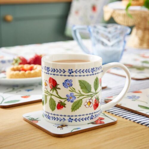 STRAWBERRY PATCH MUG