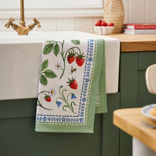 STRAWBERRY PATCH TEA TOWEL