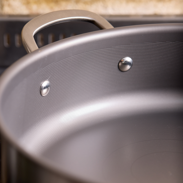 STELLAR 'ZERO' SAUTE PAN WITH LID - 30CM - Image 4