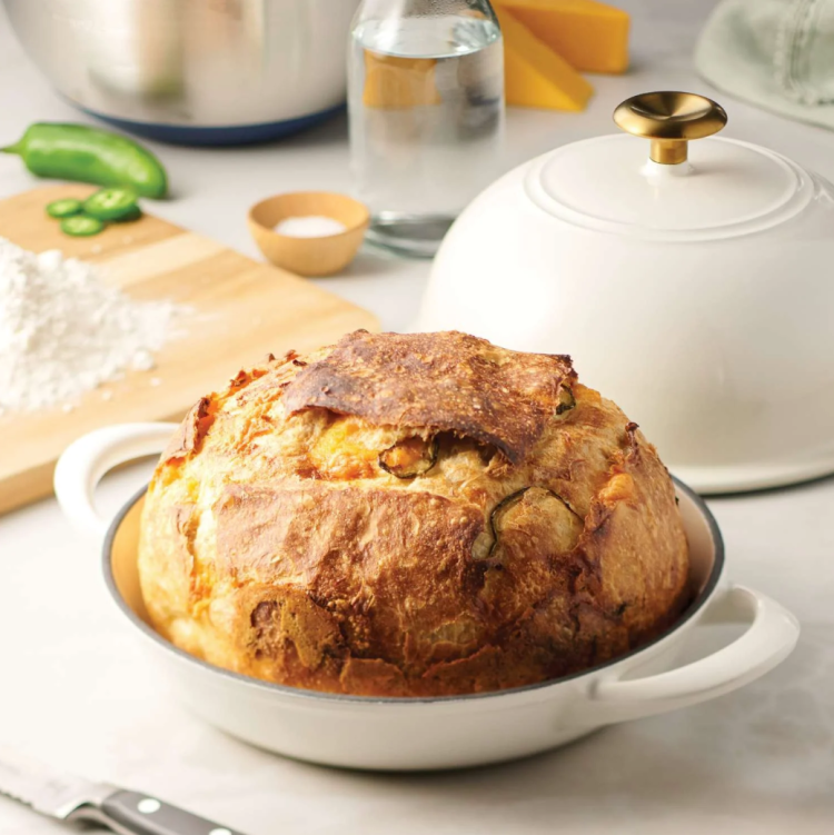 CAST IRON BREAD OVEN - CREAM