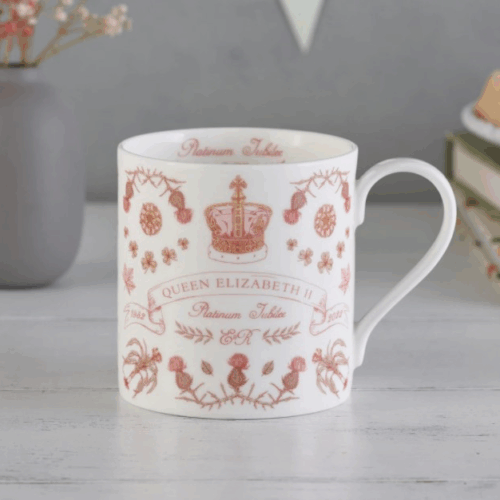 QUEEN'S PLATINUM JUBILEE FINE BONE CHINA MUG